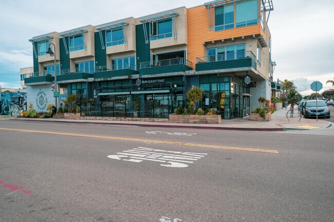 Building Photo - 714 Seacoast Dr