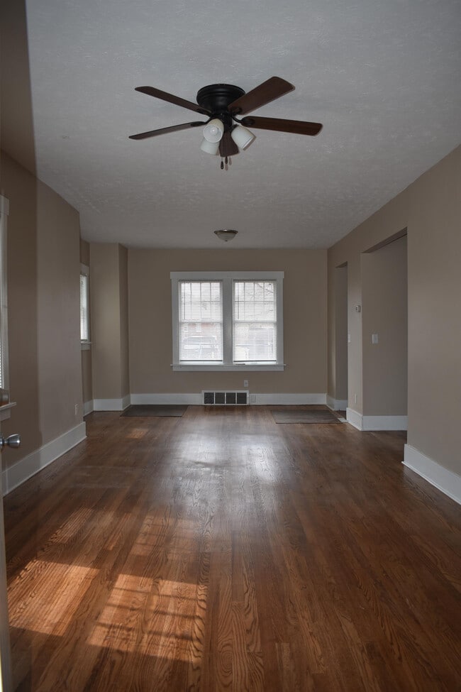 Building Photo - 5360 N 29th St