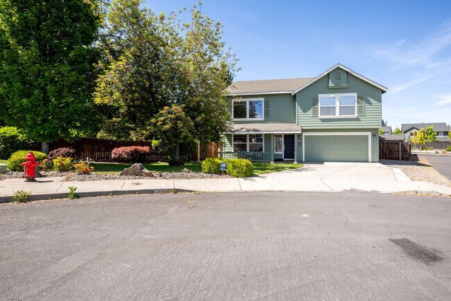 Building Photo - 63055 Yampa Way