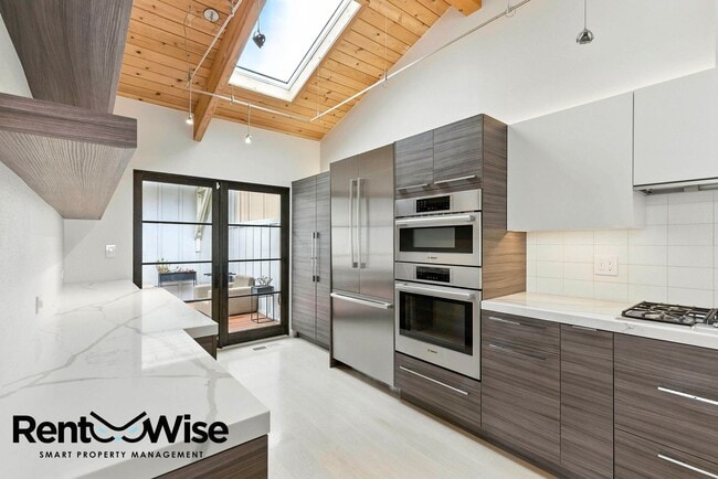 Building Photo - 14 Marlin Cove