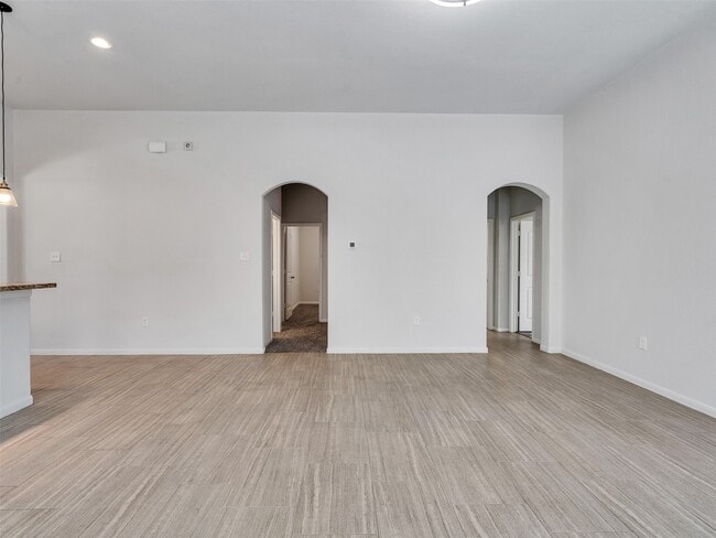 Building Photo - 10026 Thicket Park Ln