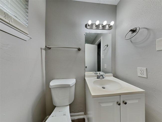 Building Photo - 7047 Rockergate Dr