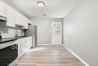 Building Photo - 111 Fox Den Ct