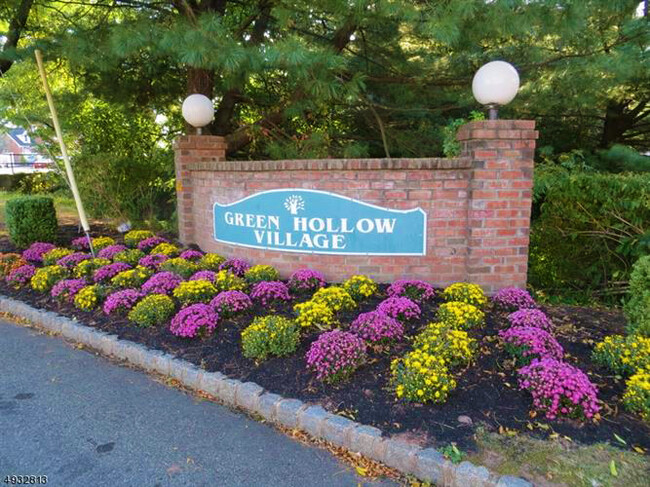 Primary Photo - 1403 Green Hollow Dr
