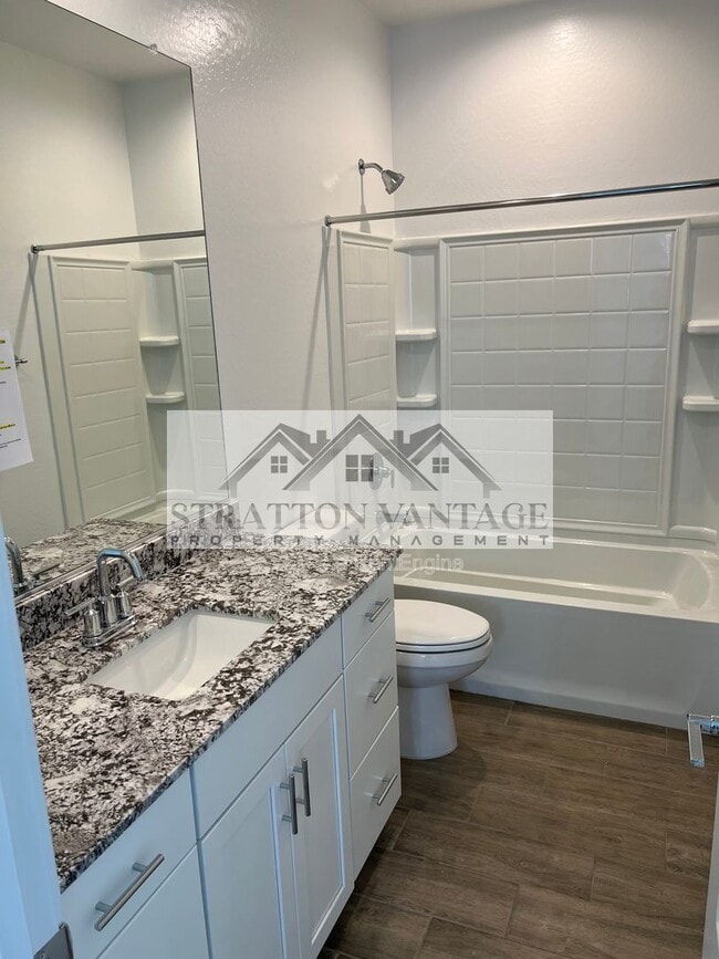 Building Photo - 5626 S 26th Ln