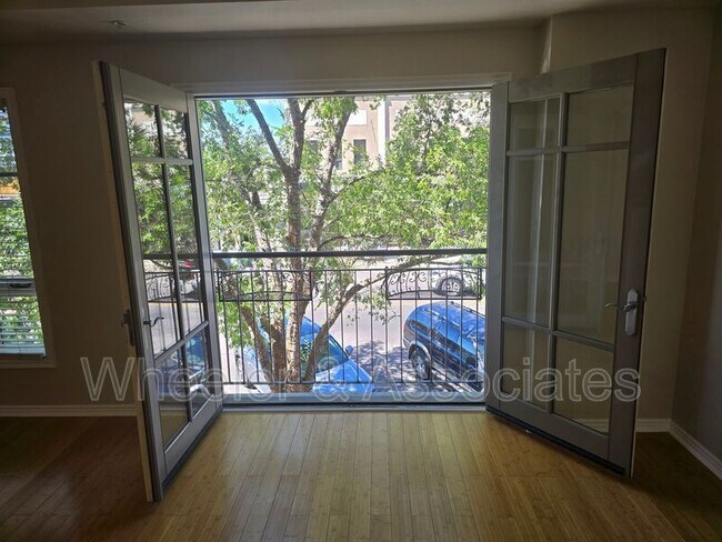 Building Photo - 129 25th St