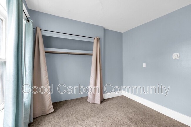 Building Photo - 1251 Hertel Ave