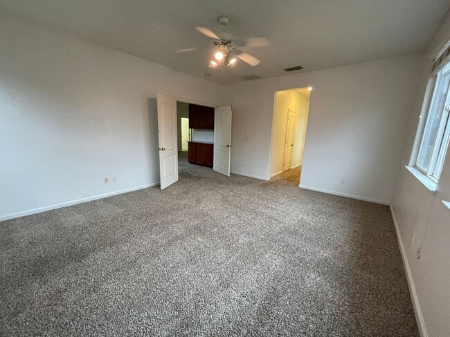 Building Photo - 1513 Sturm Dr