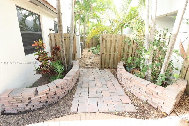 Building Photo - 9120 SW 227 Ter