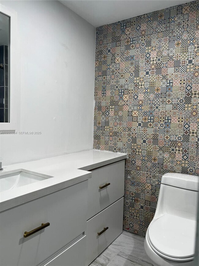 Building Photo - 4470 NW 79th Ave