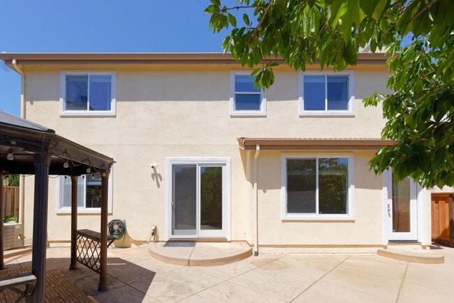 Building Photo - 1012 Trailside Dr