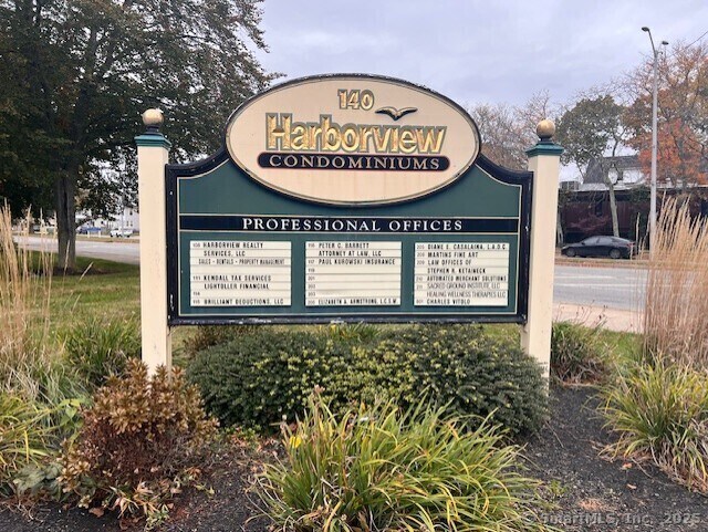 Primary Photo - 140 Captain Thomas Blvd