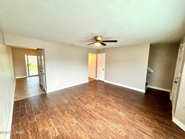 Building Photo - 2523 Johnson Dr