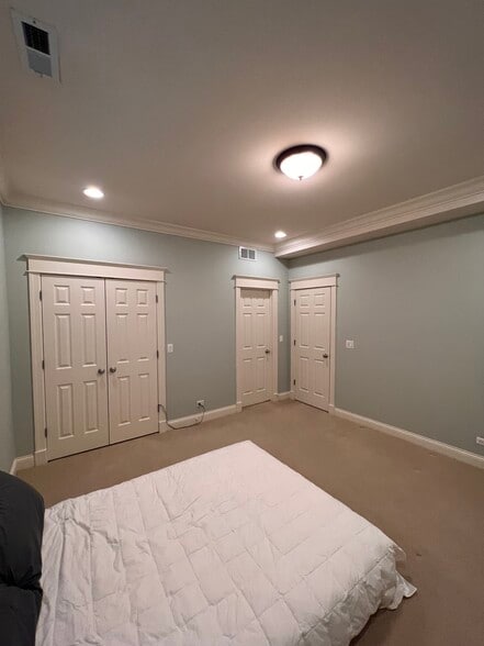 2nd Bedroom - 2042 N Racine Ave