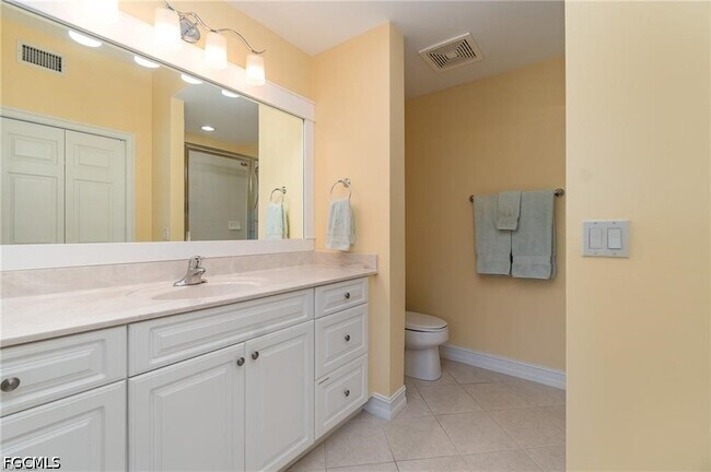 Building Photo - 10520 Amiata Way