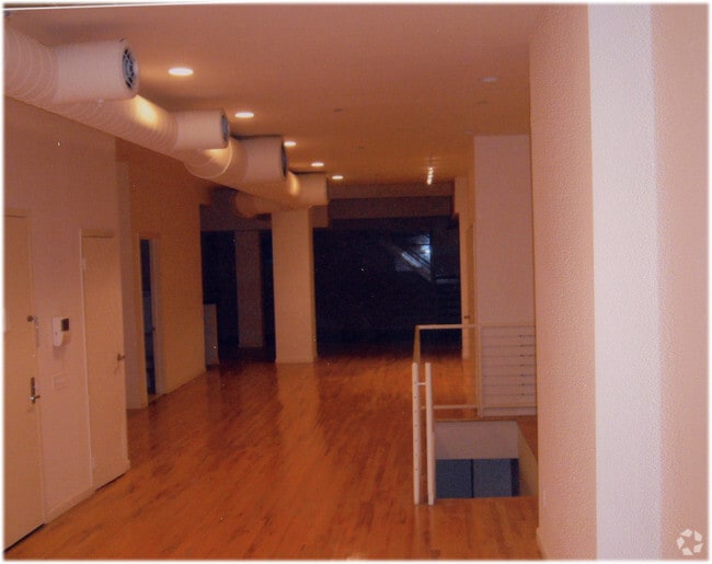 Livng Room - 540 W 50th St
