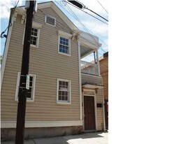 Building Photo - 17 Hampden Ct