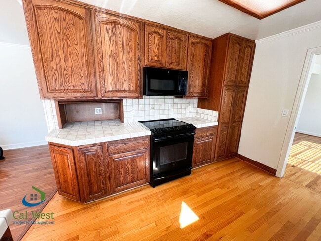 Building Photo - $4,695 - Beautiful 5 Bedroom 2.5 Bath Two ...