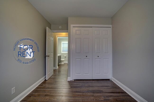 Building Photo - 5267 Old Haver Hill Ct