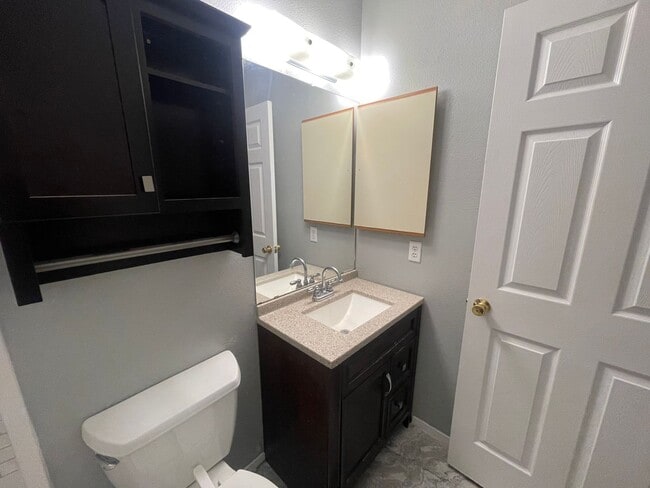 Building Photo - Northern Rio Rancho 2 bedroom home