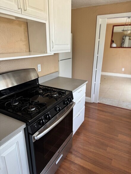 Building Photo - 5116 Rabeneck Way