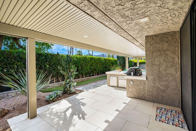 Building Photo - 77 Colgate Dr