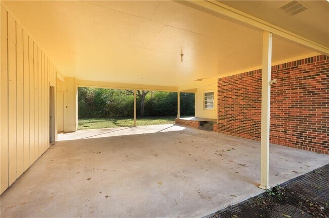 Building Photo - 7471 Firetower Rd S