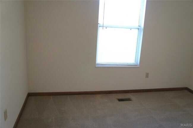 Building Photo - 1631 Thunderbird Ln