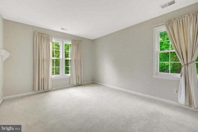 Building Photo - 2219 Cedar Mill Ct