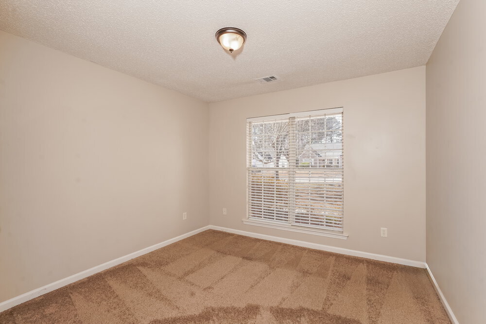 Building Photo - 310 The Gables Dr