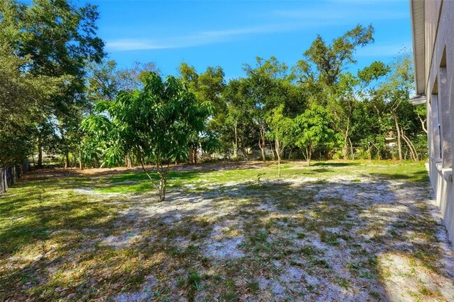 Building Photo - 5608 Kevin Ave