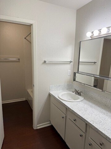 Building Photo - 6125 E Wonsley Dr