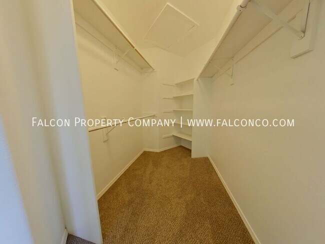 Building Photo - 1111 Mt Estes Dr
