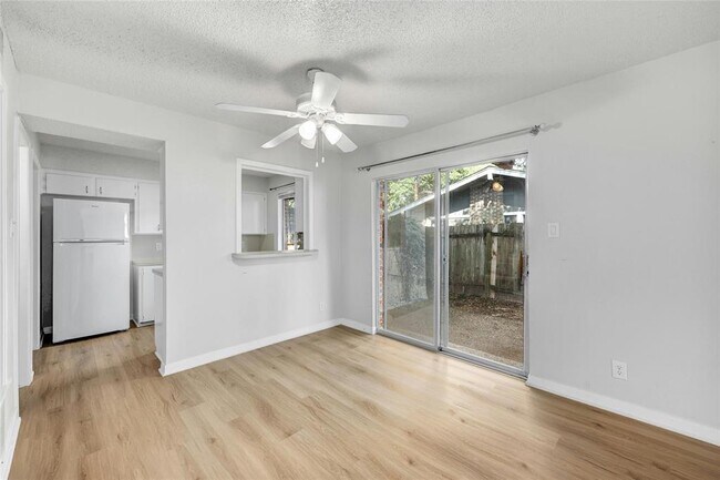 Building Photo - 8102 Ceberry Dr
