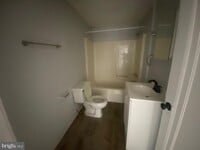 Building Photo - 314 W Market St