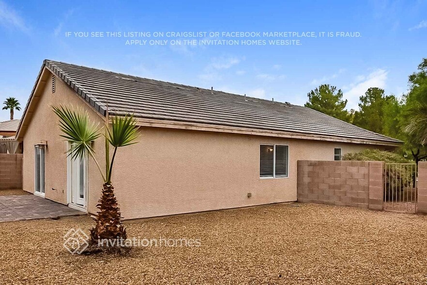 Building Photo - 7517 Rainbow Spray Dr