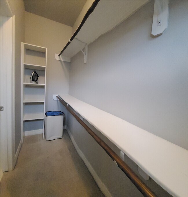 Building Photo - 1413 Holly St