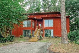 Building Photo - 1800 Nicklaus Dr