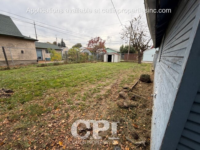 Building Photo - 431 18th Ave