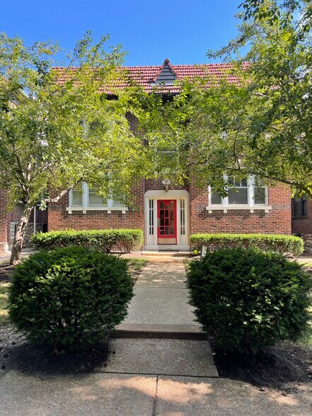 Building Photo - 6431 Alamo Ave
