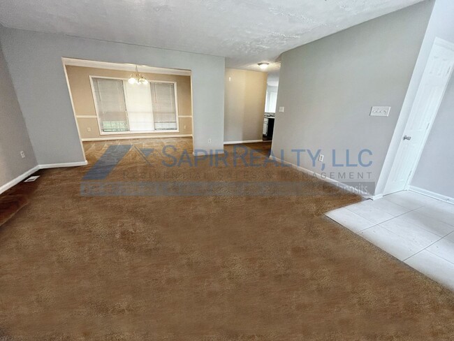 Building Photo - 4904 Fenbrook Ct
