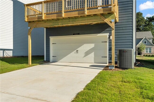 Building Photo - 668 Devon Aly