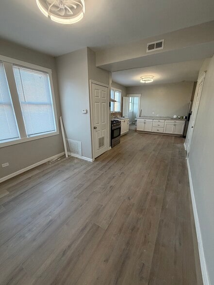 Building Photo - 4500 S Wood St