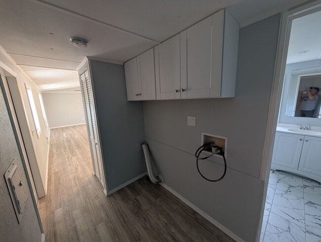 Building Photo - 2Bedroom /1.5 Bath Mobile in Mims Nicely Updated