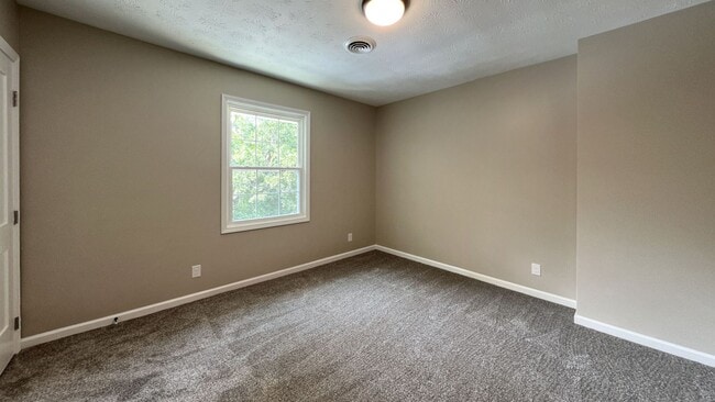 Building Photo - 11472 US-62