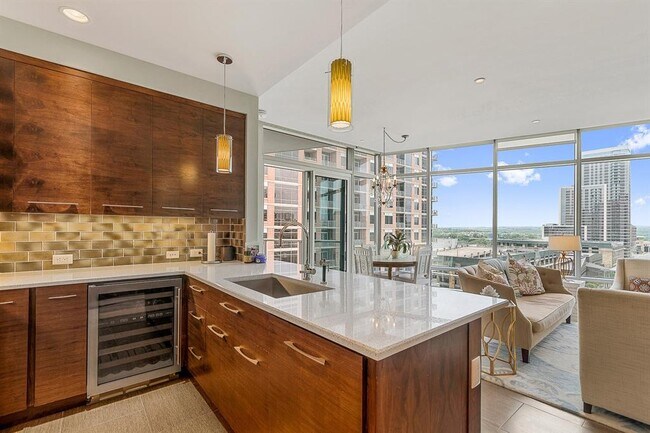 Building Photo - 200 Congress Ave.