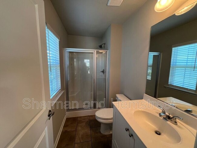 Building Photo - 614 Dobhill Ln