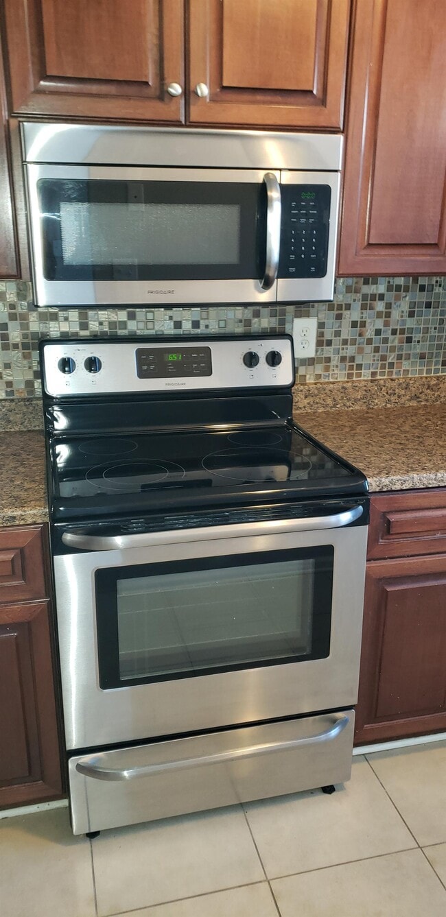 Building Photo - 4728 Brookwood Dr