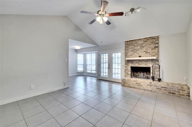 Building Photo - 2406 Sheri Oak Ln