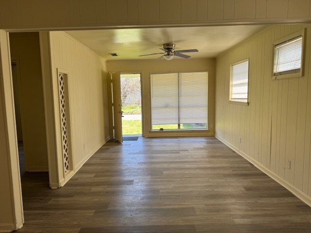 Building Photo - 321 Glynn Ln